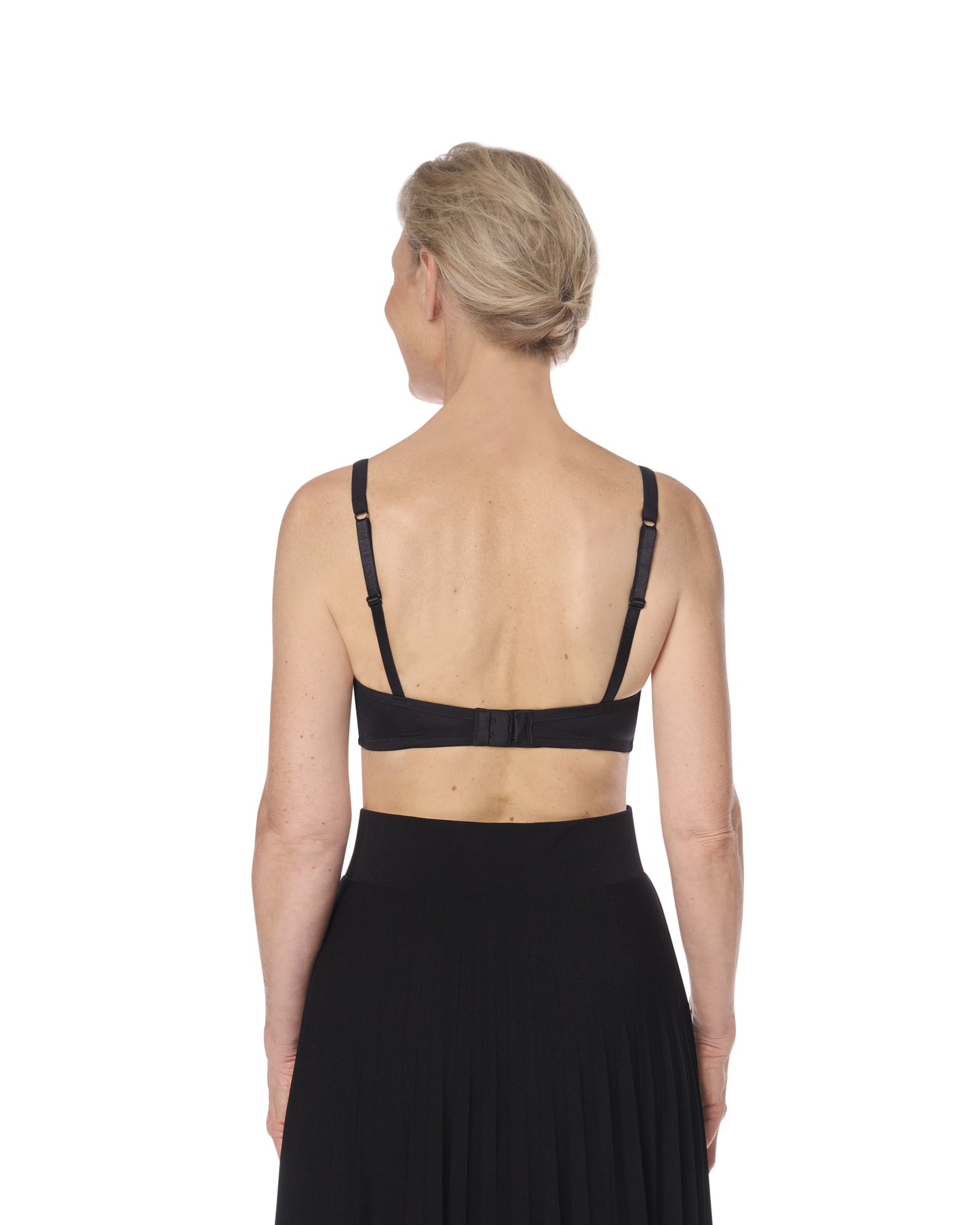Lara SB Preto- Refª 0675